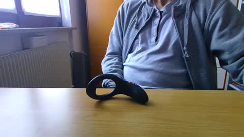 Ben online show from December 2, 9:24 am