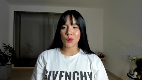 Snapshot of mysteyes chatting on February 27, 3:25 am Elena online show from February 27, 3:25 am