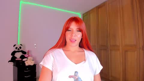 Snapshot of mysteyes chatting on March 7, 3:40 am Elena online show from March 7, 3:40 am