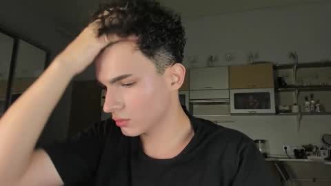 Snapshot of mystic_evan chatting on September 13, 11:37 pm Evan Brown online show from September 13, 11:37 pm