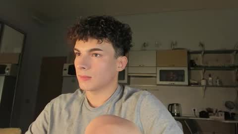 Snapshot of mystic_evan chatting on September 15, 2:39 pm Evan Brown online show from September 15, 2:39 pm