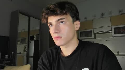 Snapshot of mystic_evan chatting on September 27, 7:19 pm Evan Brown online show from September 27, 7:19 pm