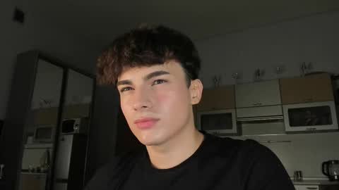 Snapshot of mystic_evan chatting on October 7, 8:39 pm Evan Brown online show from October 7, 8:39 pm