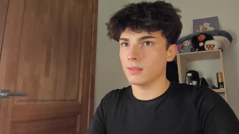 Snapshot of mystic_evan chatting on October 12, 9:25 pm Evan Brown online show from October 12, 9:25 pm