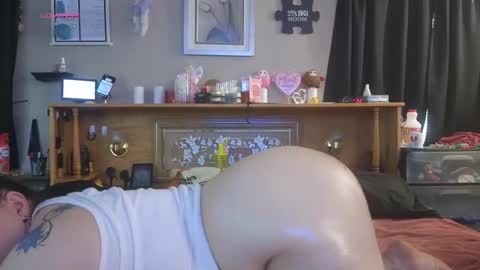 Mzjuicybootay online show from February 28, 10:50 pm