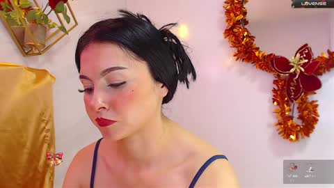 Snapshot of naamah_b chatting on December 23, 5:54 pm naamah_b online show from December 23, 5:54 pm