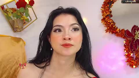 Snapshot of naamah_b chatting on January 4, 1:21 pm naamah_b online show from January 4, 1:21 pm