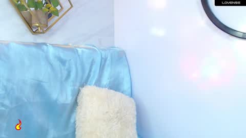 Snapshot of naamah_b chatting on February 11, 4:35 pm naamah_b online show from February 11, 4:35 pm