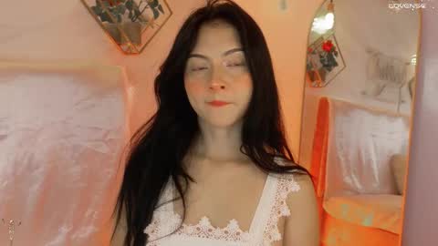 Snapshot of naamah_b chatting on October 25, 1:51 pm naamah_b online show from October 25, 1:51 pm