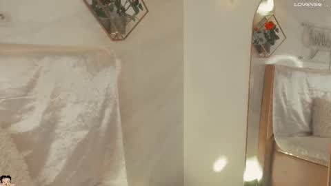 Snapshot of naamah_b chatting on November 21, 3:54 pm naamah_b online show from November 21, 3:54 pm