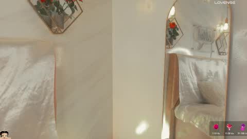 Snapshot of naamah_b chatting on November 22, 2:05 pm naamah_b online show from November 22, 2:05 pm