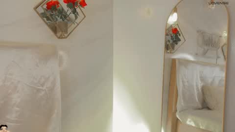 Snapshot of naamah_b chatting on November 29, 2:09 pm naamah_b online show from November 29, 2:09 pm