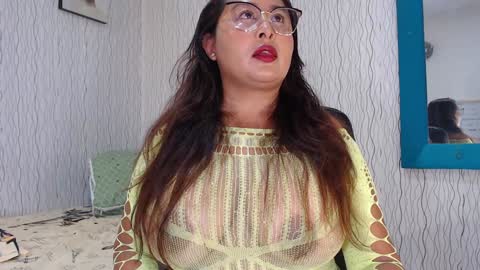 Nadia online show from February 2, 10:13 am