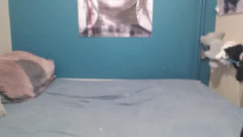 nadinnnea online show from October 30, 9:55 am