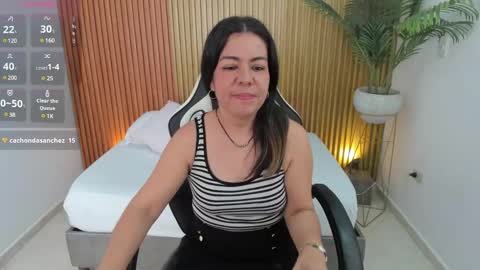 N A H I A online show from February 3, 3:06 pm