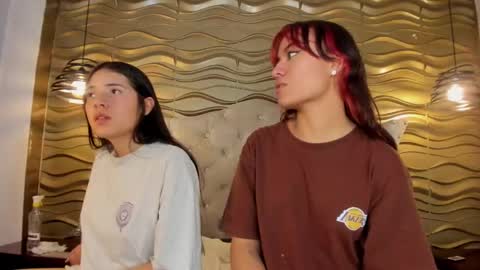 Snapshot of nahia_low chatting on December 2, 7:14 am Valeria online show from December 2, 7:14 am