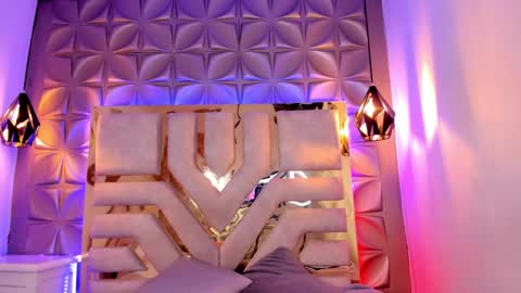 Snapshot of nahia_low chatting on January 4, 5:48 am Valeria online show from January 4, 5:48 am