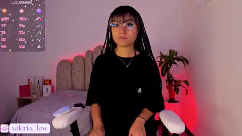 Snapshot of nahia_low chatting on October 3, 12:40 am Valeria online show from October 3, 12:40 am