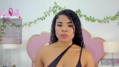 Snapshot of nahiarareina chatting on September 10, 1:22 pm NahiaraReina online show from September 10, 1:22 pm