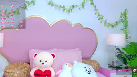 Snapshot of nahiarareina chatting on November 8, 2:28 pm NahiaraReina online show from November 8, 2:28 pm