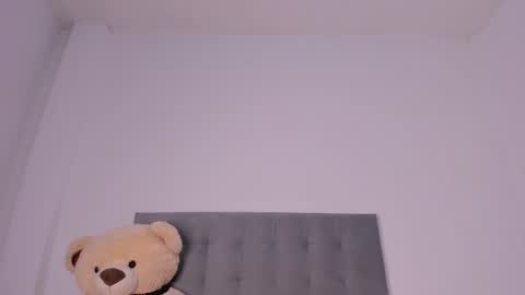 Snapshot of nahomi_miller_ chatting on January 11, 6:45 am Laura online show from January 11, 6:45 am