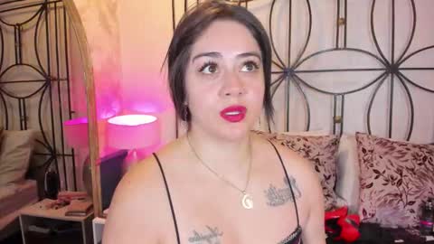 Nahomi  online show from November 5, 10:59 am