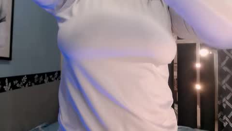 Nahomy online show from October 5, 12:20 am