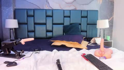 Nahomi online show from February 6, 11:15 pm