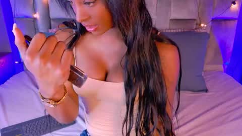  VICTORIA  online show from October 18, 7:47 pm