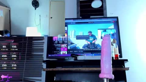   online show from March 4, 6:07 pm