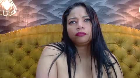 Nahomi online show from October 12, 4:11 am