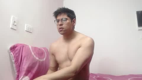 Nahomy  Jake online show from November 7, 9:31 am