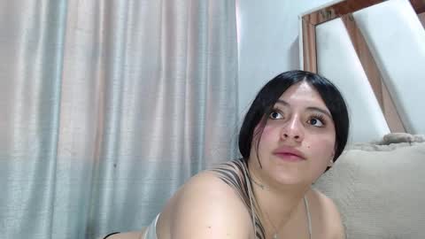 Naia x online show from February 7, 10:41 pm