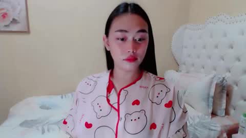 Snapshot of nairobi_fuckdoll chatting on January 3, 4:48 pm Kate online show from January 3, 4:48 pm