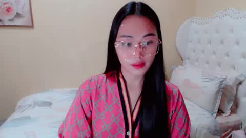 Snapshot of nairobi_fuckdoll chatting on February 12, 7:34 am Kate online show from February 12, 7:34 am