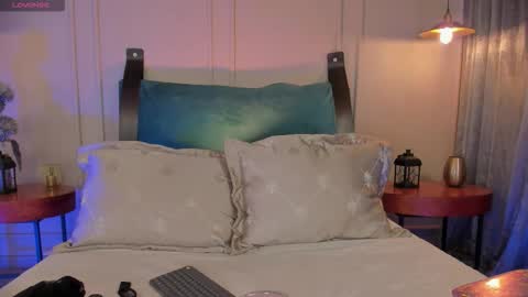 Naisha Ford online show from October 11, 3:06 am