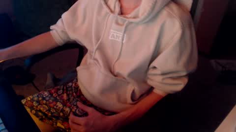 Snapshot of naj8 chatting on September 16, 4:46 am Drew online show from September 16, 4:46 am