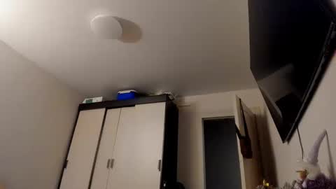 Asy no face  online show from January 13, 4:41 pm