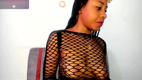 Snapshot of nala_j08 chatting on December 19, 3:52 pm N A L A NEW instagram nala jordan08 online show from December 19, 3:52 pm