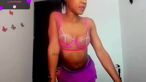 Snapshot of nala_j08 chatting on November 21, 2:49 pm N A L A NEW instagram nala jordan08 online show from November 21, 2:49 pm