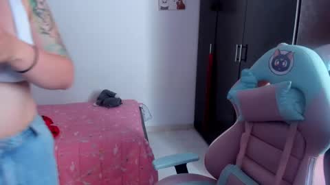 Nami online show from March 1, 7:37 pm