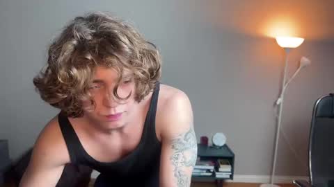 Georges online show from March 7, 8:33 pm