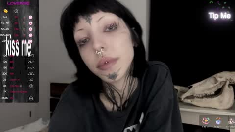 Snapshot of nananevaeragain chatting on December 27, 6:20 pm Nana online show from December 27, 6:20 pm