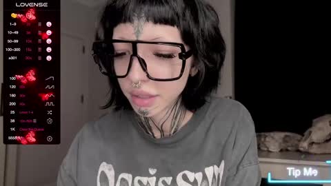 Snapshot of nananevaeragain chatting on January 13, 3:36 pm Nana online show from January 13, 3:36 pm