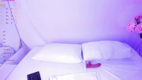 NanaOsaky online show from October 1, 12:00 pm