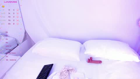 NanaOsaky online show from October 22, 12:49 pm