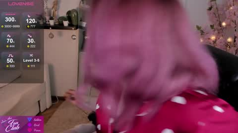 Nancy online show from January 9, 4:17 pm