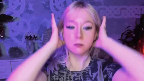 nancymartinez online show from January 10, 5:15 am