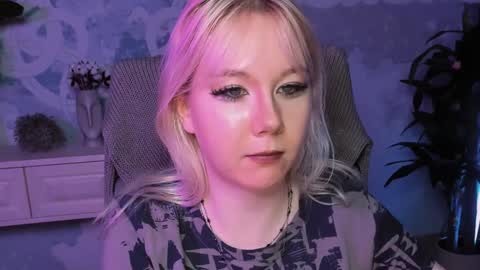 nancymartinez online show from January 10, 11:22 am