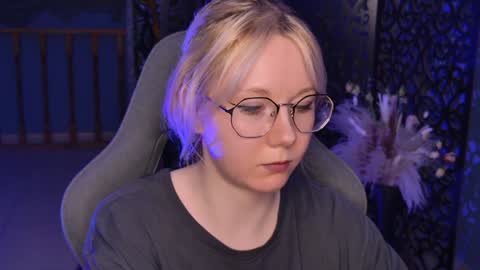 nancymartinez online show from January 11, 8:11 am